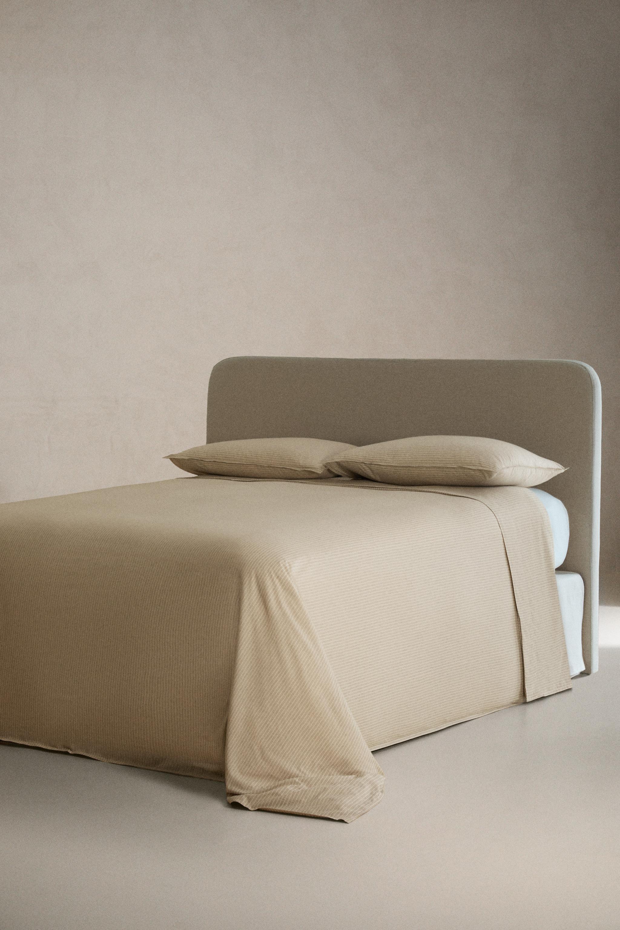 DYED THREAD STRIPED DUVET COVER